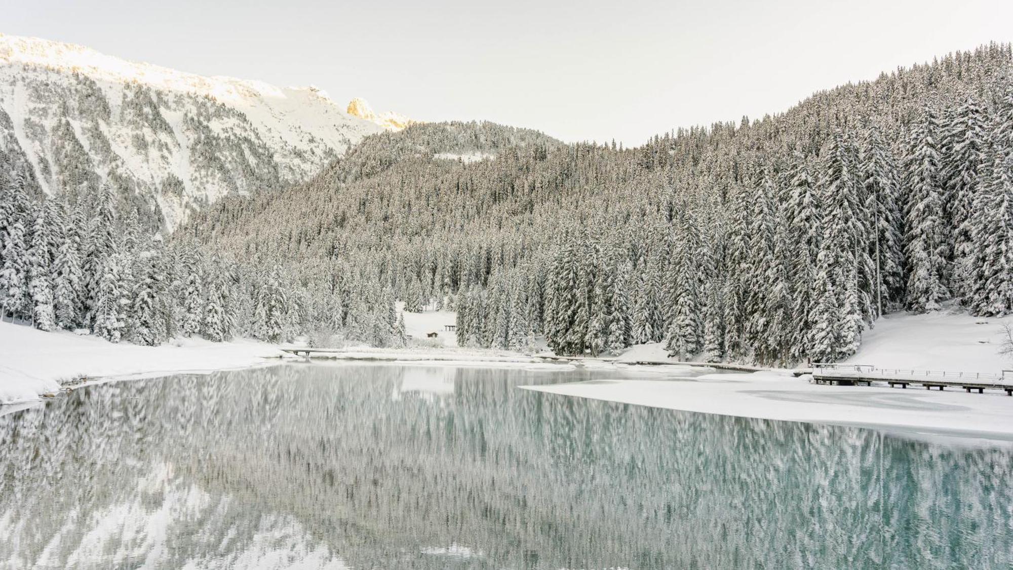 Ecrin Blanc Resort Courchevel - Aquapark Kültér fotó