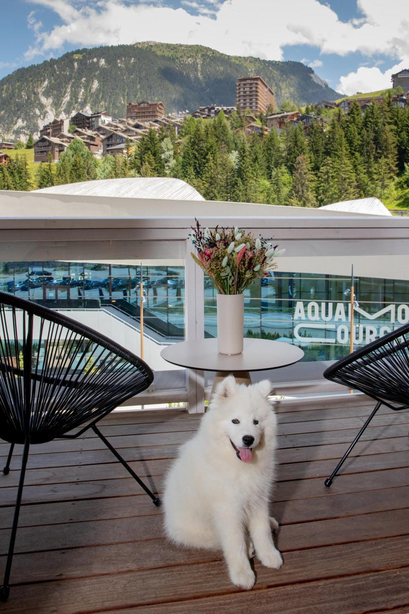 Ecrin Blanc Resort Courchevel - Aquapark Kültér fotó